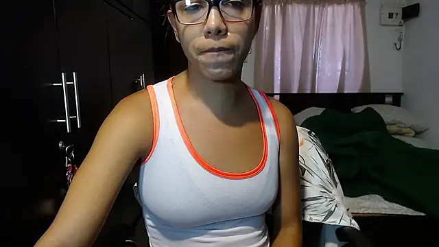 sensual nataliee online show from January 2025 06:52:01 PM