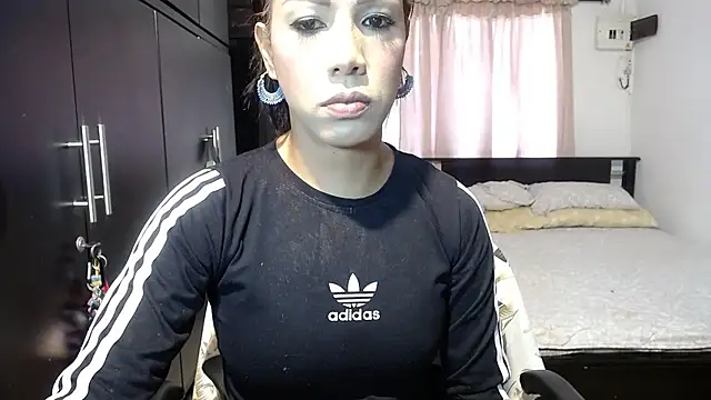 sensual nataliee online show from January 2025 04:24:01 PM