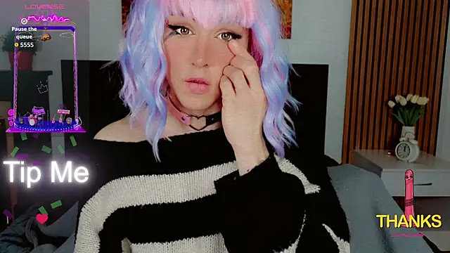 HelenSpellman online show from April 2026 03:28:01 PM