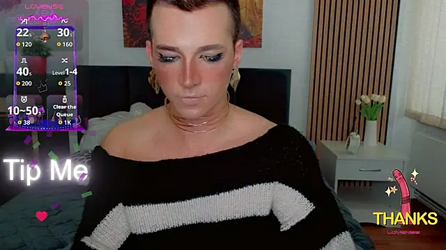 Snapshot of HelenSpellman chatting on June 2026 06:07:01 AM HelenSpellman online show from June 2026 06:07:01 AM