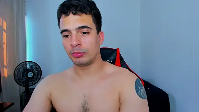 tanner hard  online show from January 2025 07:48:01 PM