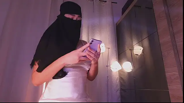 sweet diazzz online show from November 2025 08:47:01 PM