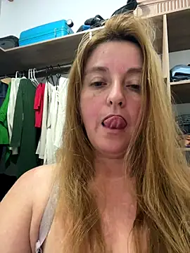 moniquerainx online show from September 2025 12:59:01 AM