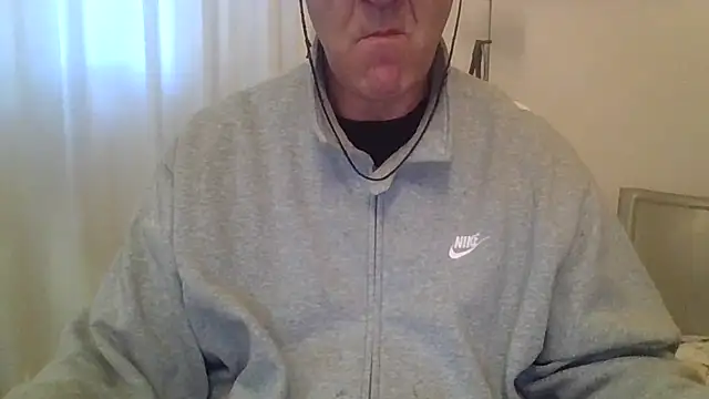 ANONIMO7735 online show from February 2026 06:39:02 AM