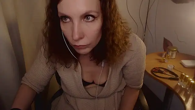 Snapshot of JohansonKatie chatting on January 2025 11:56:02 AM JohansonKatie online show from January 2025 11:56:02 AM