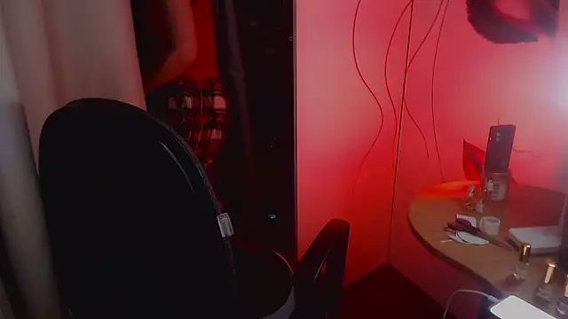 Snapshot of JohansonKatie chatting on January 2025 03:49:02 AM JohansonKatie online show from January 2025 03:49:02 AM