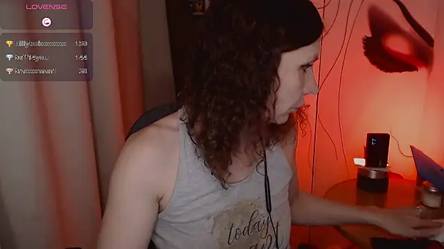 Snapshot of JohansonKatie chatting on February 2025 03:15:02 PM JohansonKatie online show from February 2025 03:15:02 PM