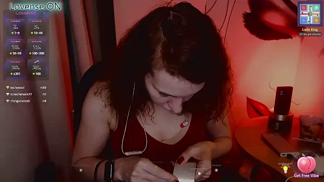 Snapshot of JohansonKatie chatting on March 2025 01:58:02 AM JohansonKatie online show from March 2025 01:58:02 AM