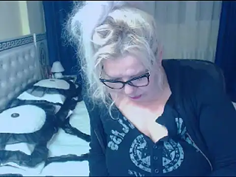 SonyaHotMilf online show from February 2025 04:55:01 PM