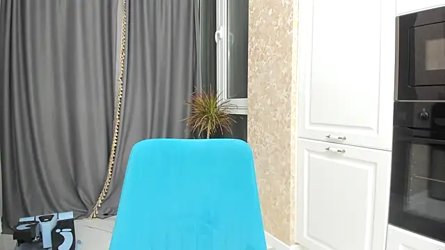 Iris cherry online show from December 2024 08:00:01 PM