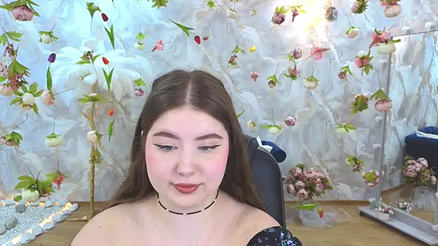 NicoleFoxery online show from April 2026 06:22:01 PM