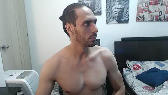 Snapshot of samuelgarcia_ chatting on December 2024 08:00:02 AM samuelgarcia online show from December 2024 08:00:02 AM