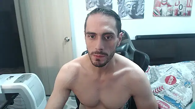 Snapshot of samuelgarcia_ chatting on December 2024 07:06:02 AM samuelgarcia online show from December 2024 07:06:02 AM