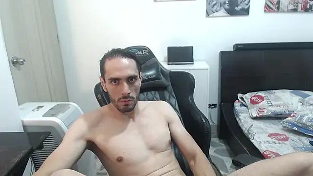 Snapshot of samuelgarcia_ chatting on December 2024 11:54:02 AM samuelgarcia online show from December 2024 11:54:02 AM