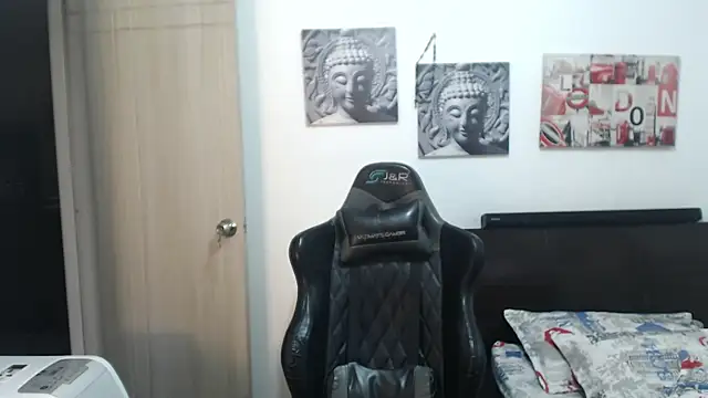 Snapshot of samuelgarcia_ chatting on January 2025 05:10:01 PM samuelgarcia online show from January 2025 05:10:01 PM