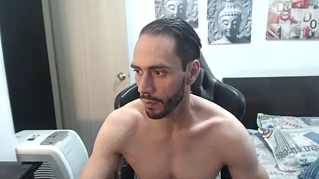 Snapshot of samuelgarcia_ chatting on January 2025 11:18:02 PM samuelgarcia online show from January 2025 11:18:02 PM