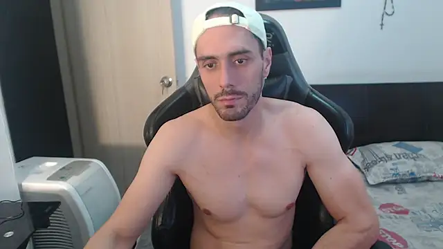 Snapshot of samuelgarcia_ chatting on March 2025 08:36:01 AM samuelgarcia online show from March 2025 08:36:01 AM