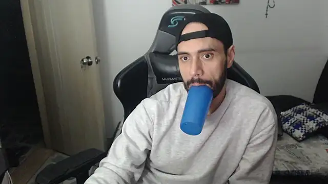 Snapshot of samuelgarcia_ chatting on November 2025 08:25:02 AM samuelgarcia online show from November 2025 08:25:02 AM