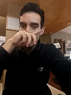 TommyMomentum online show from April 2026 02:53:01 AM