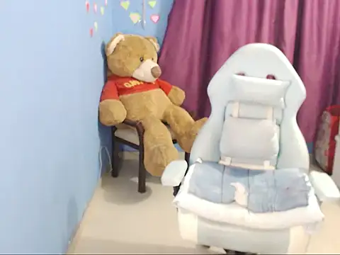 BOREAL MOON online show from February 2025 05:30:02 AM