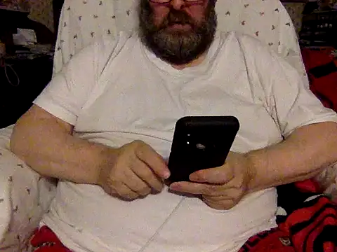 Snapshot of Drwhocares chatting on December 2024 10:07:01 PM Drwhocares online show from December 2024 10:07:01 PM