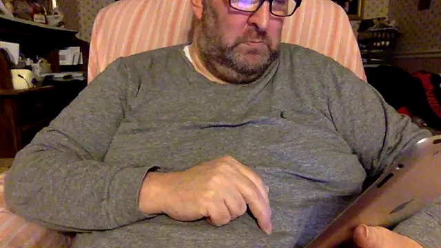 Snapshot of Drwhocares chatting on February 2025 07:51:01 PM Drwhocares online show from February 2025 07:51:01 PM