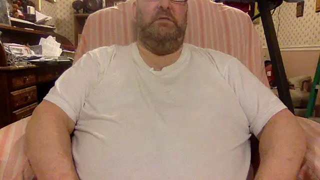 Snapshot of Drwhocares chatting on April 2026 07:43:01 PM Drwhocares online show from April 2026 07:43:01 PM