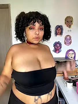 Snapshot of PrincessLauren420 chatting on October 2025 07:00:01 PM PrincessLauren420 online show from October 2025 07:00:01 PM