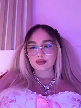 mollyxxx online show from February 2026 01:48:02 AM