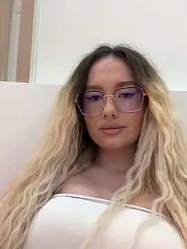 mollyxxx online show from March 2026 12:54:01 AM