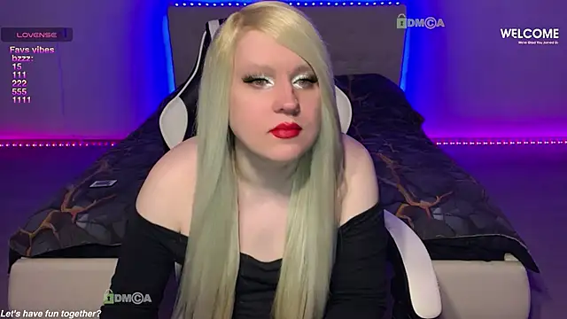 camsmiley online show from March 2026 07:19:02 PM