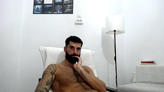 Verycutex online show from October 2025 02:06:02 PM