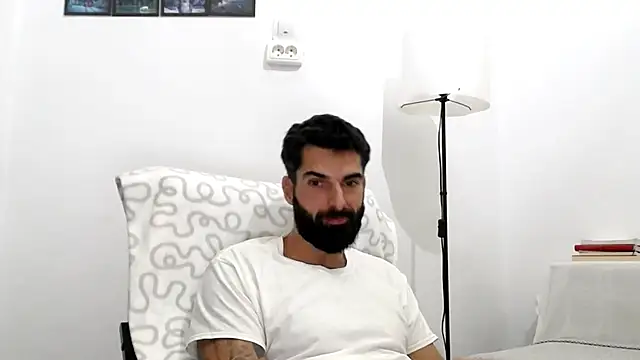 Verycutex online show from November 2025 11:14:02 PM