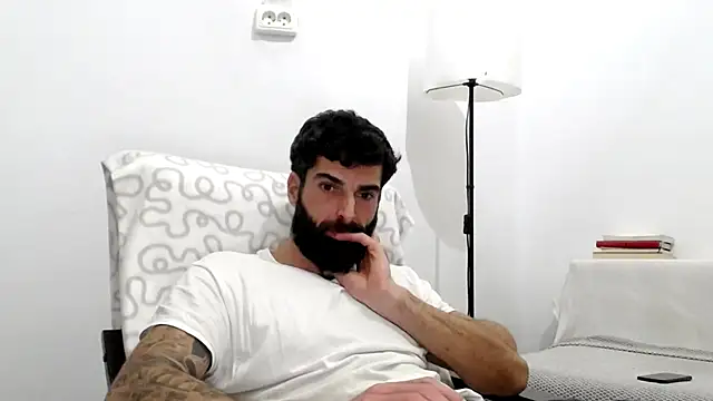 Verycutex online show from December 2025 10:17:02 PM