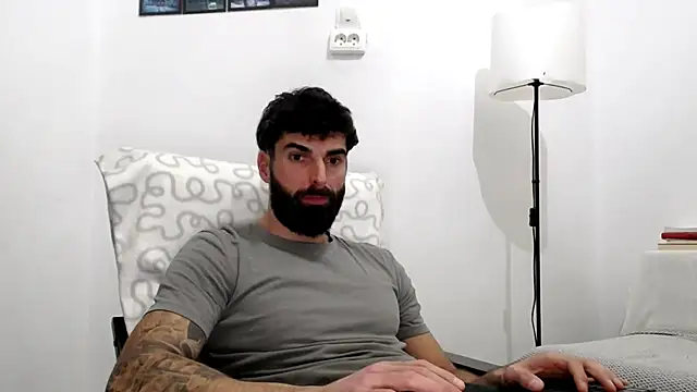 Verycutex online show from January 2026 03:27:01 PM