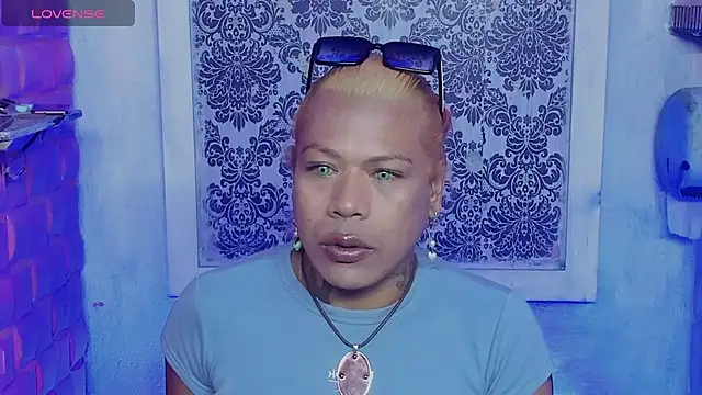 tsviolett online show from December 2025 06:25:01 PM