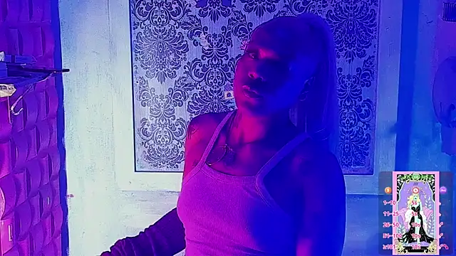 tsviolett online show from December 2025 06:17:01 PM