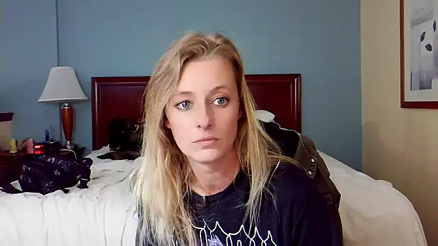 Snapshot of AsiaGoesPro chatting on October 2025 09:10:02 PM AsiaGoesPro online show from October 2025 09:10:02 PM