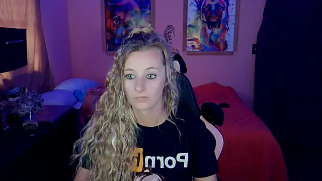 AsiaGoesPro online show from December 2025 05:41:01 PM