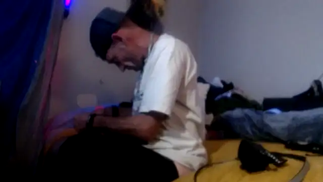 Snapshot of lickthecat chatting on September 2025 11:01:02 AM lickthecat online show from September 2025 11:01:02 AM