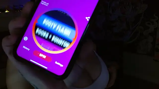 Snapshot of HazeyBvby chatting on October 2025 02:23:02 AM HazeyBvby online show from October 2025 02:23:02 AM