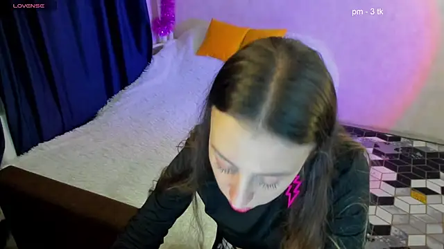 CurlySteph online show from December 2024 09:58:02 PM