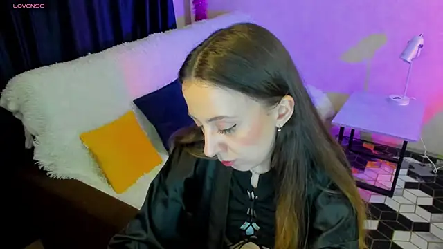 CurlySteph online show from March 2025 07:10:01 PM