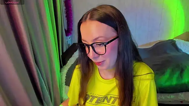 CurlySteph online show from November 2025 05:58:02 PM