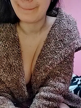 Amaya07 online show from December 2025 03:05:01 AM