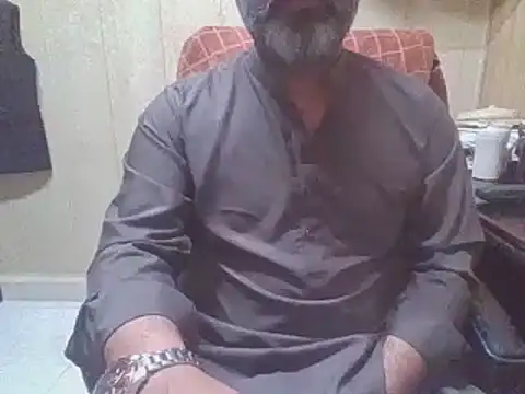 hairymaster95 online show from June 2026 04:28:01 AM