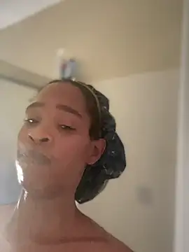 Snapshot of Cum2Charm chatting on October 2025 01:00:01 PM Cum2Charm online show from October 2025 01:00:01 PM