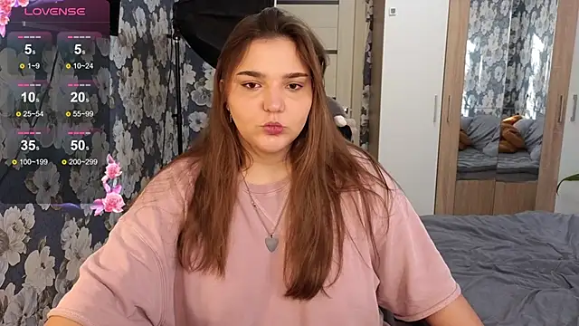  momiji  online show from February 2026 11:38:02 AM