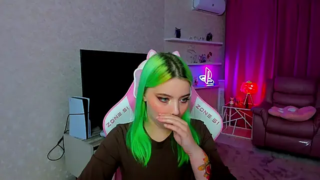 EnergyBunny 1 online show from October 2025 07:15:01 PM