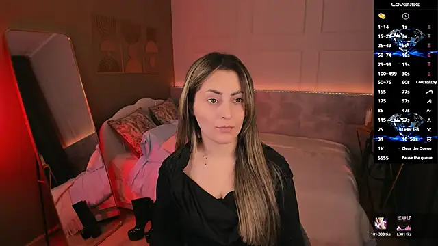 KylieMellow online show from April 2026 01:44:02 PM